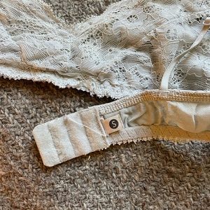 Urban Outfitters Bralette Size Small